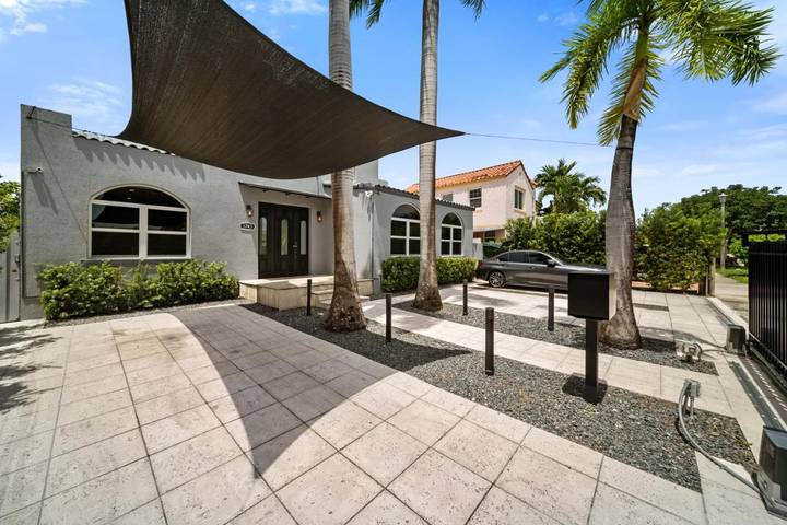 Villa pour 15 personnes, avec piscine et terrasse, animaux acceptés à Miami - 3