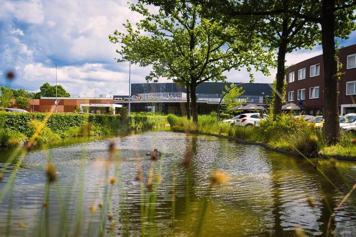 Hôtel pour 2 personnes, avec Terrasse et Jardin ainsi que Piscine et Sauna à Assen