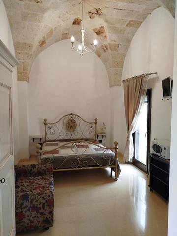 Cottage pour 3 personnes, avec terrasse ainsi que vue et jardin à Erchie