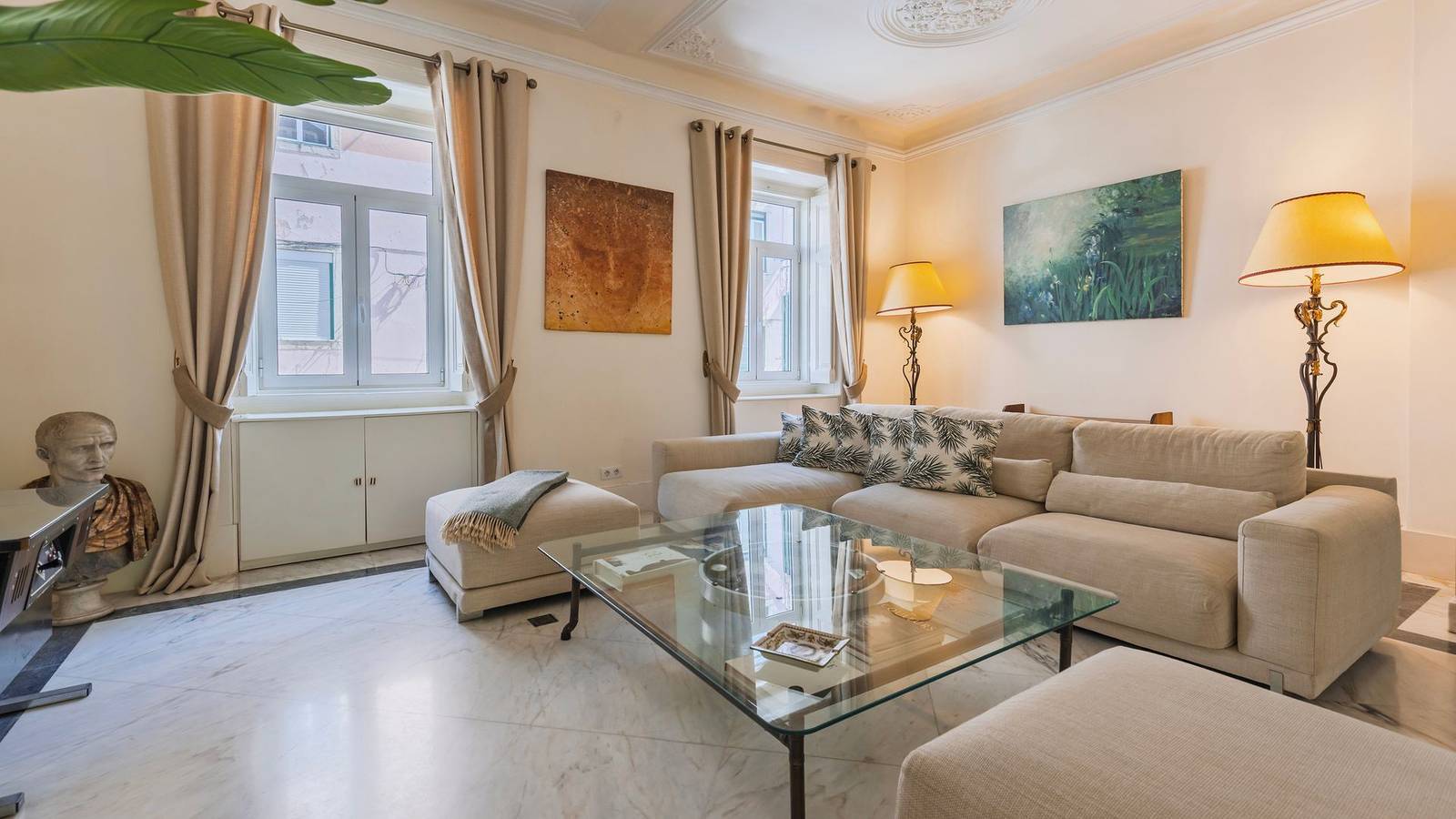 Garden Mansion in Historic Center by Lovelystay in Graça, São Vicente (Lisboa)