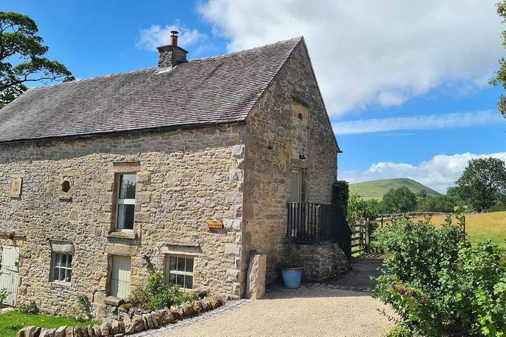 Holiday rental for 4 people, with garden, with pets in Alstonefield