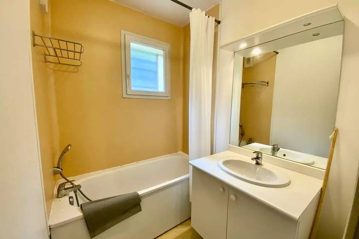 Apartamento entero, Apartamentos para 5 personas in Avène, Región de Lodève