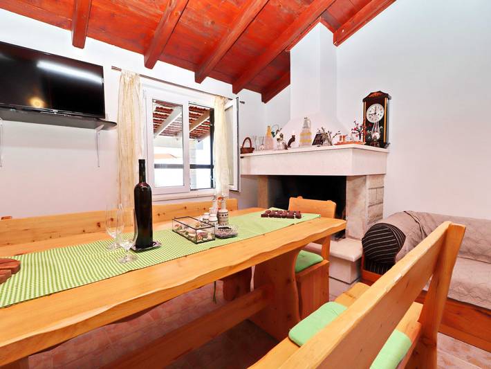 Ferienhaus für 3 Personen mit Pool in Žrnovo, Korcula