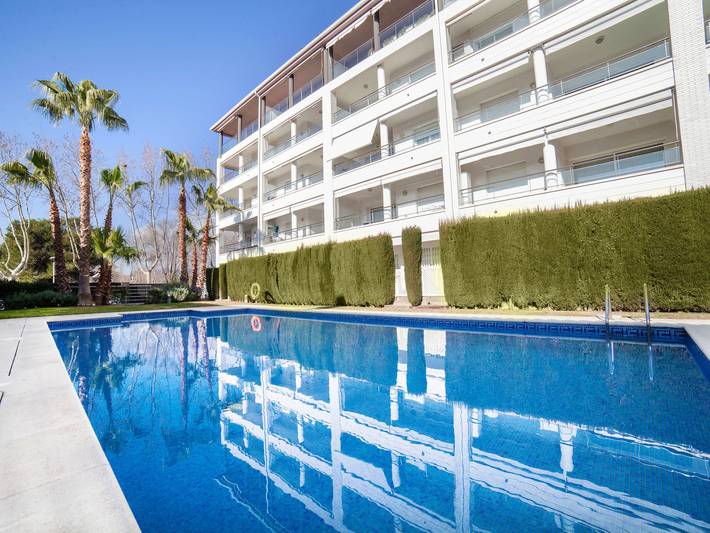 Ferienwohnung für 6 Personen, mit Balkon und Terrasse sowie Garten und Pool in Platja d'Aro
