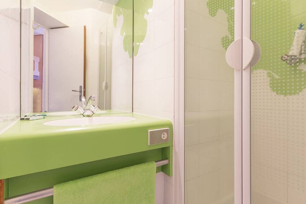 Entire apartment, Cozy Apartment · Near Slopes · Terrace · Free Wifi in La Rosière, Montvalezan
