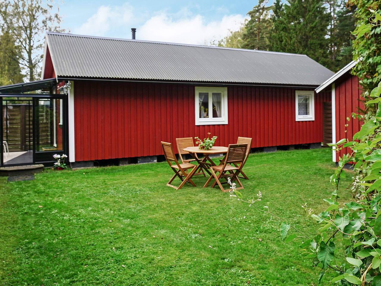 Hus för 4 Personer, med terass och trädgård