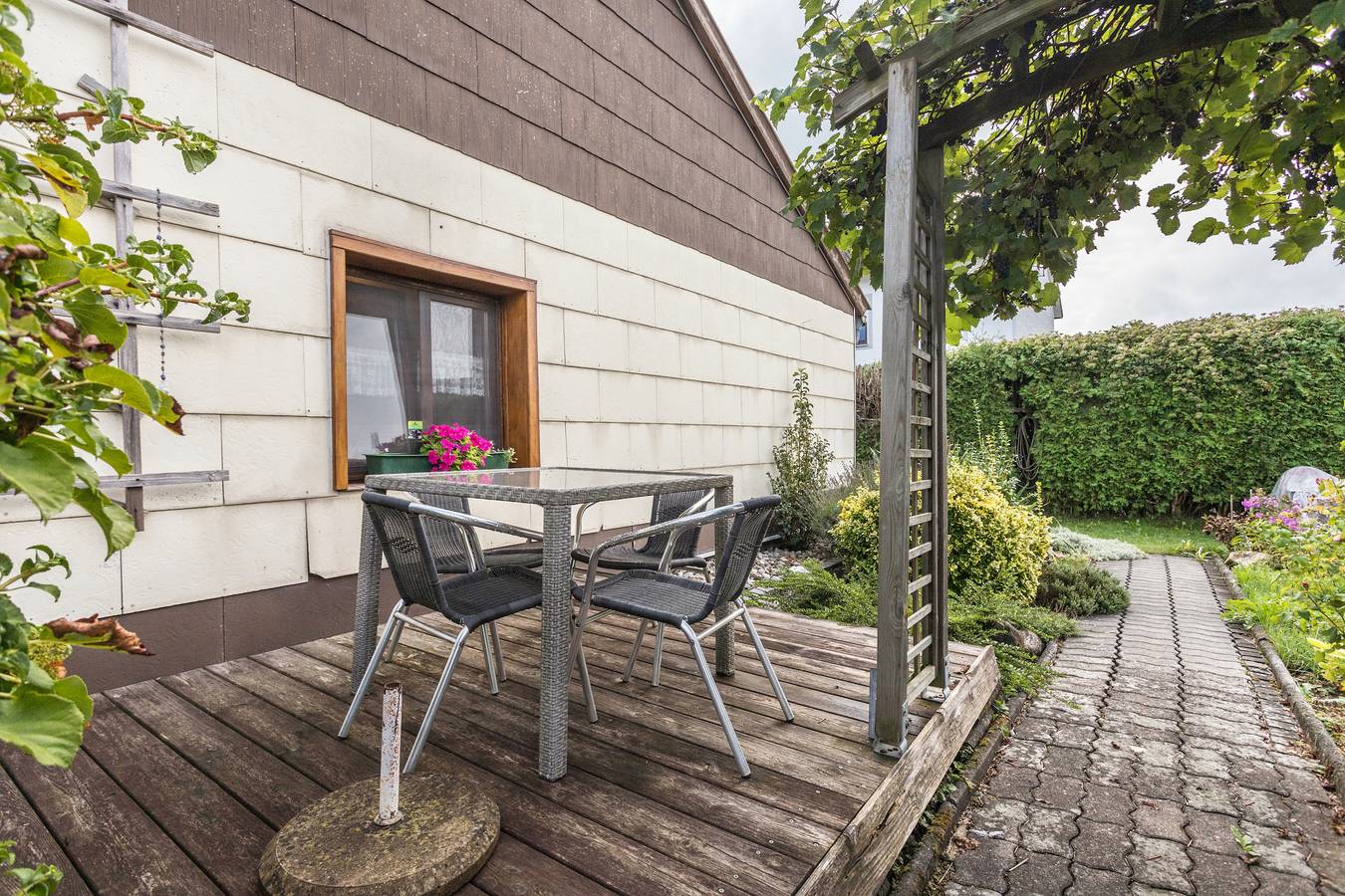 Entire apartment, Apartment 'Haus Rosi und Werner' with Garden & Wi-Fi in Upper Bavaria