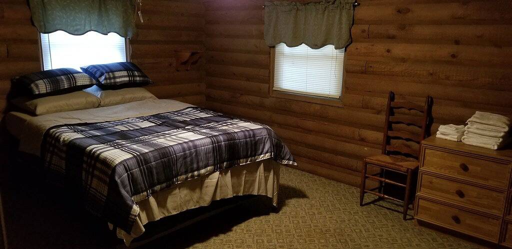 Log Cabin, 5 Meilen von der Stadt entfernt, aber sehr ländlich in Daniel Boone National Forest