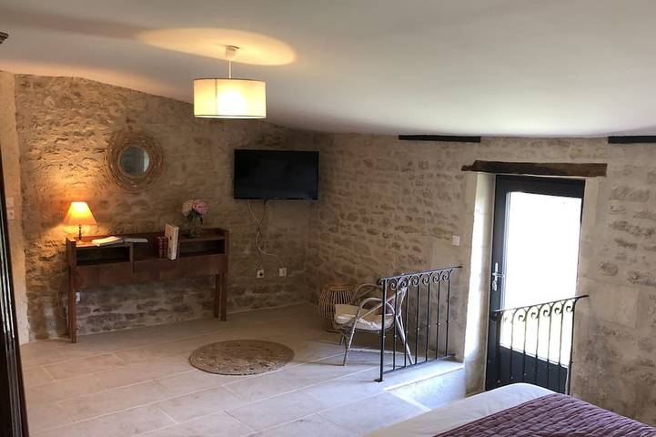 Location de vacances pour 12 personnes, avec jacuzzi ainsi que piscine et jardin à Prailles - 3