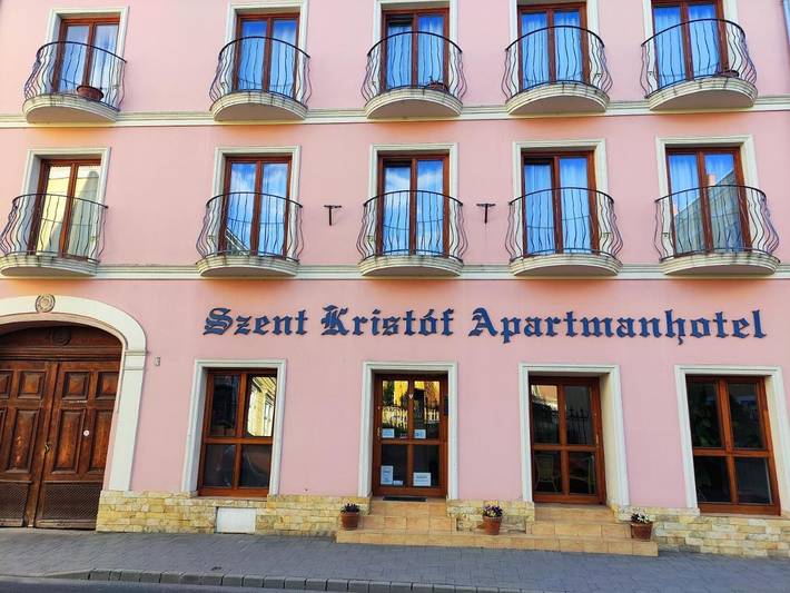 Apartmenthotel für 3 Personen, mit Balkon und Ausblick - 1