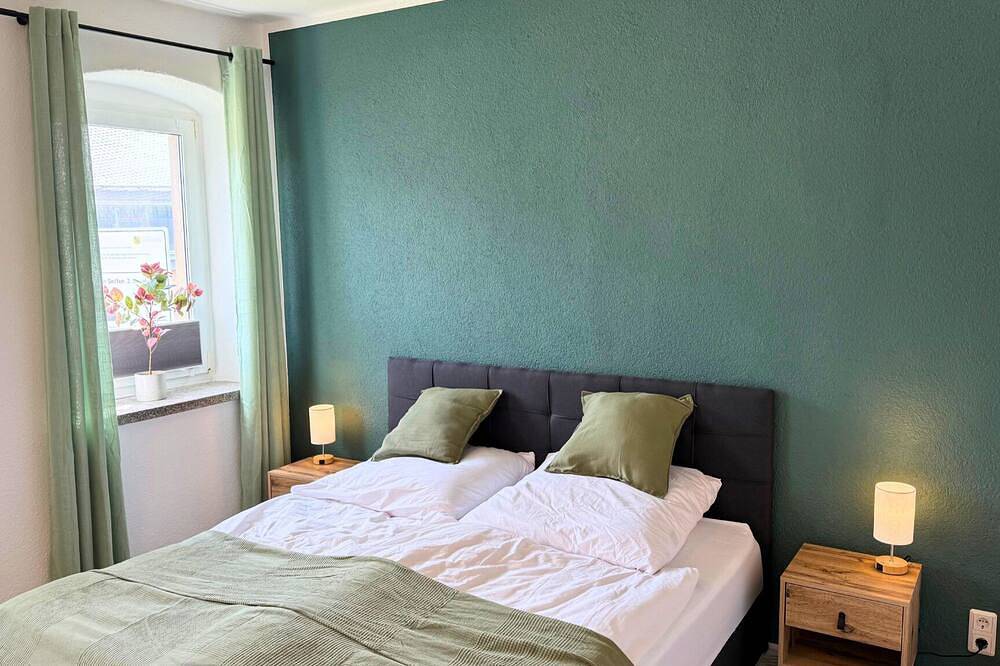 Ganze Wohnung, Holzkunst & Heimatgefühl in Seiffen, Fewo für 6 P. in Seiffen, Erzgebirge
