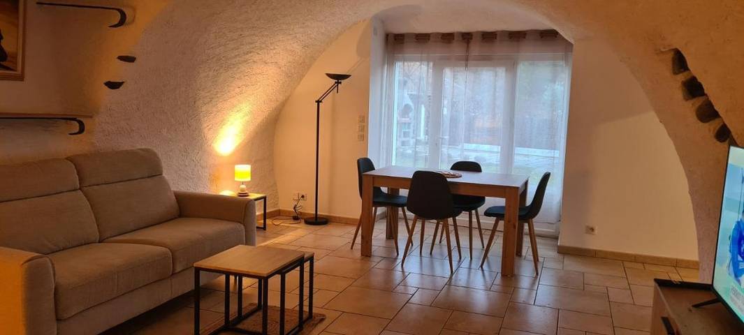 Appartement de vacances pour 6 personnes, avec terrasse et jardin