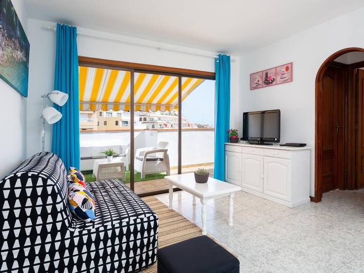 Gîte pour 3 personnes, avec terrasse et piscine à Los Cristianos - 2