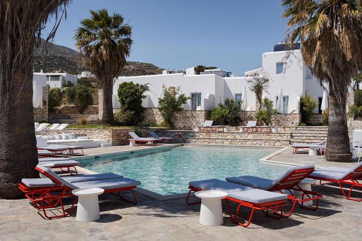 Hôtel pour 2 personnes, avec piscine ainsi que vue et terrasse, animaux acceptés dans Drios - 3