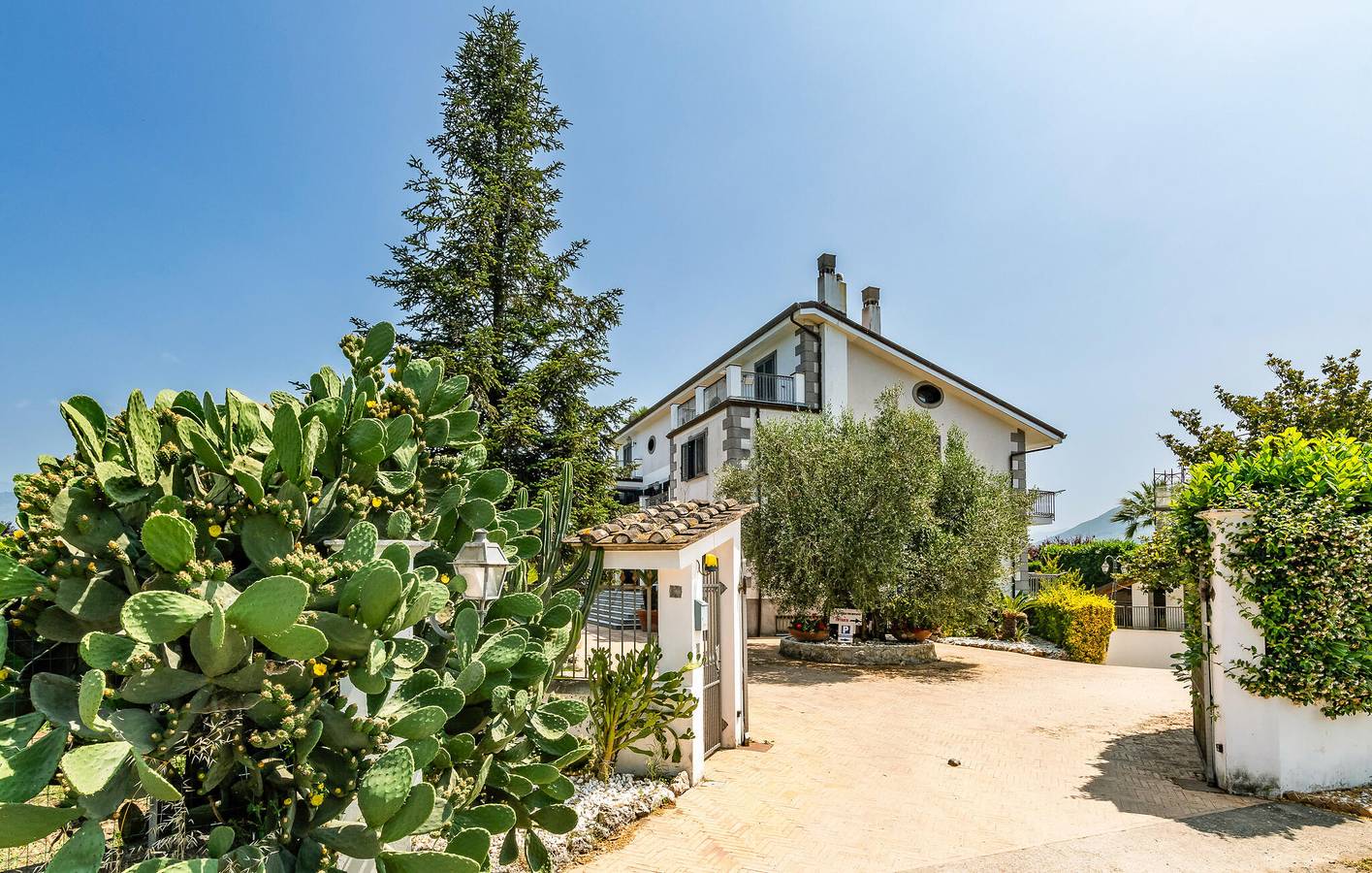 Casa Vacanza per 11 Persone in Giffoni Sei Casali, Provincia di Salerno