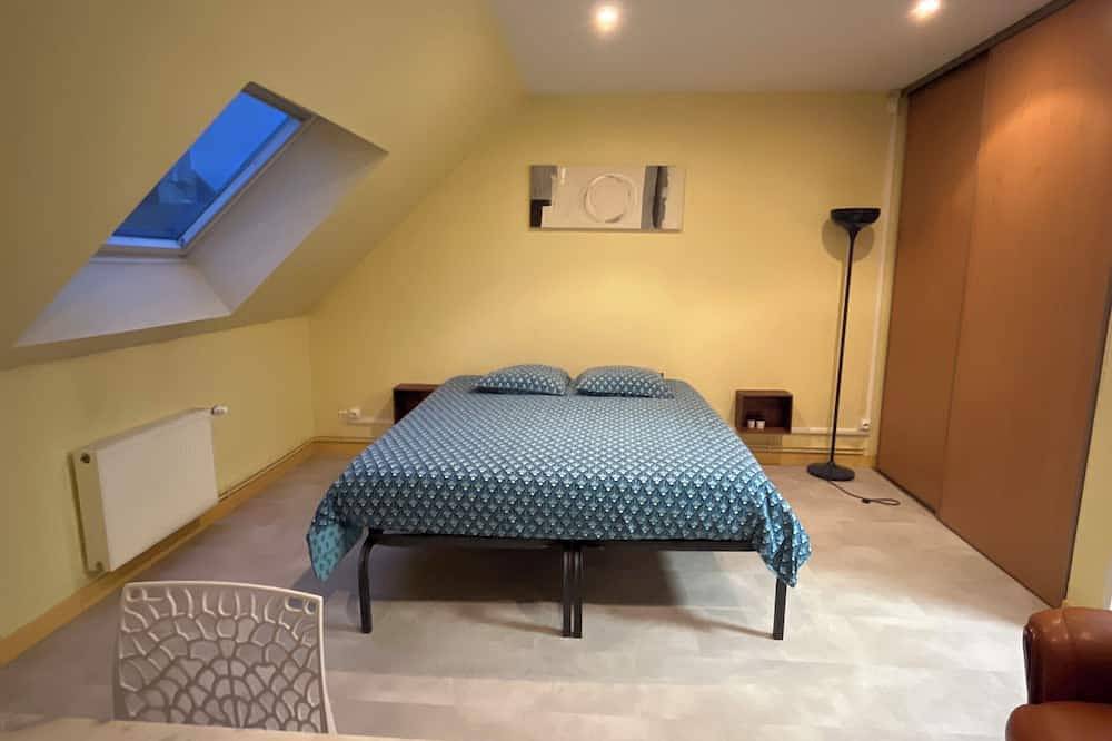 Entire apartment, Appartement 25 m² Avec Petite Terrasse in Cherbourg-Octeville, Cherbourg-en-Cotentin