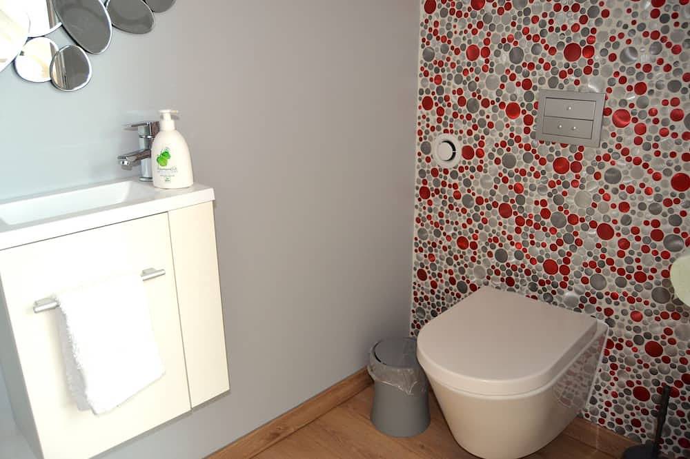 Le68320 Gite Amelie Colmar 10mn Heated Pool May To September Adults Only in Wickenwihr, Wickerschwihr