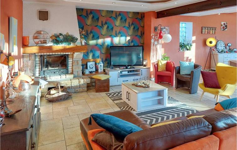 Location de vacances pour 10 personnes, avec piscine, animaux acceptés à La Fresnais - 2