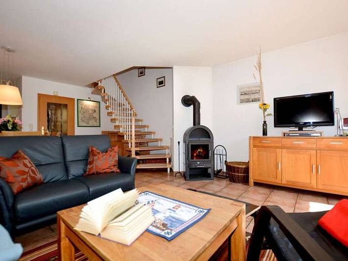 Reetdachhaus Malve 3 - Ferienhaus Malve 3 – Reetdachurlaub mit Kamin, Wallbox und viel Platz für die ganze Familie in Puddemin, Poseritz