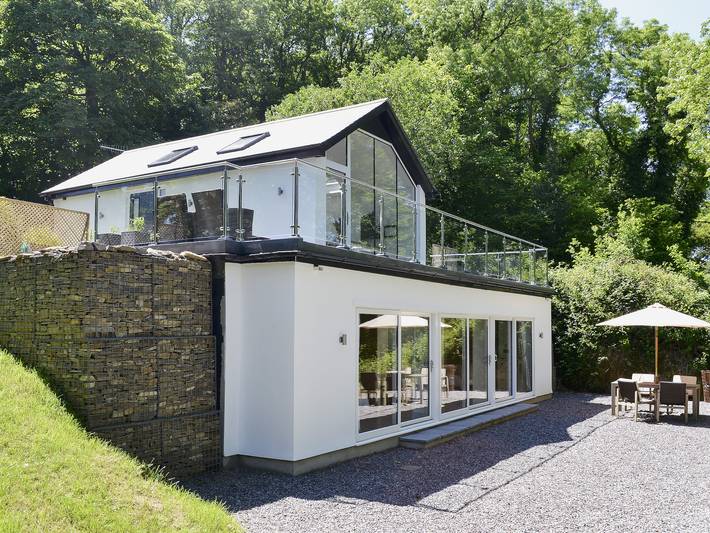 Glamping for 5 people, with garden in Devon