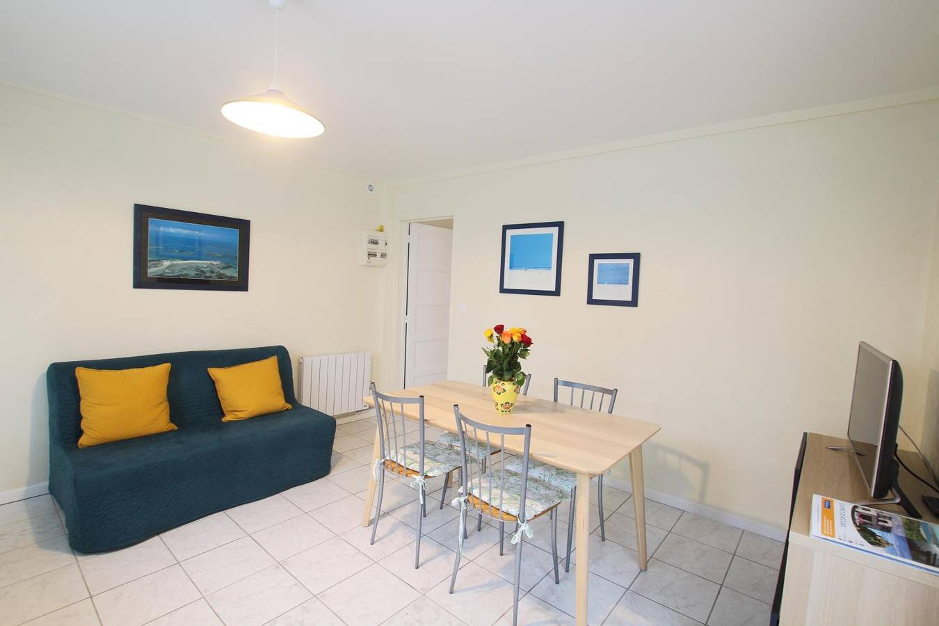 Gîte für 2 Personen mit Terrasse in Agon-Coutainville, Coutances und Umgebung