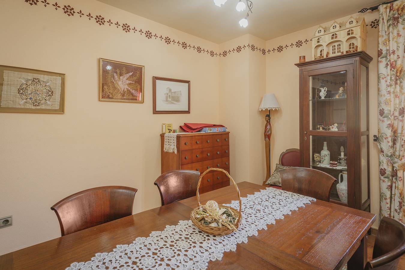 Apartamento entero, Apartamento 'Castro' con Wi-Fi in Ampudia, Provincia de Palencia