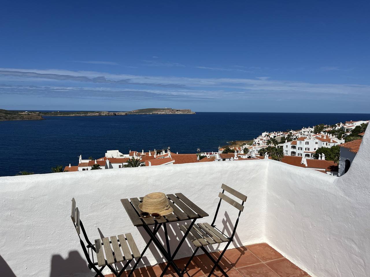 Apartamento entero, Apartamento de vacaciones para 4 personas con terraza in Playa de Fornells, Es Mercadal