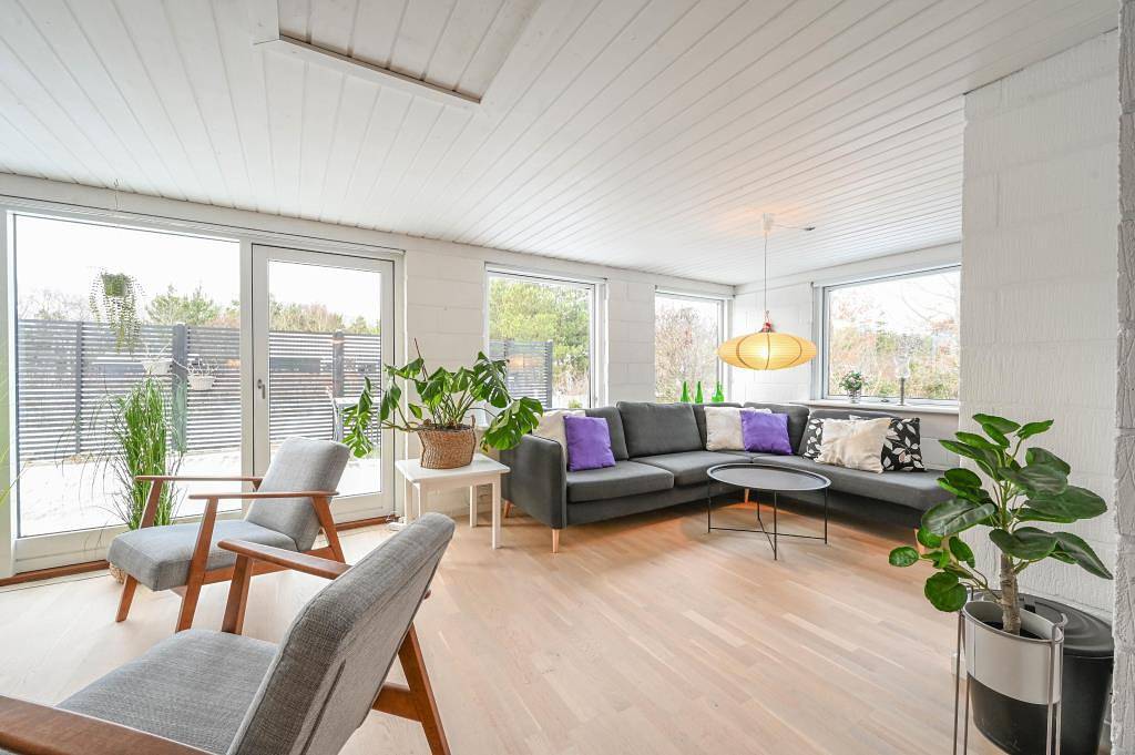 Gemütliches Ferienhaus in heller und ruhiger Umgebung nahe dem Nissum Fjord in Nørhede Vest, Ulfborg
