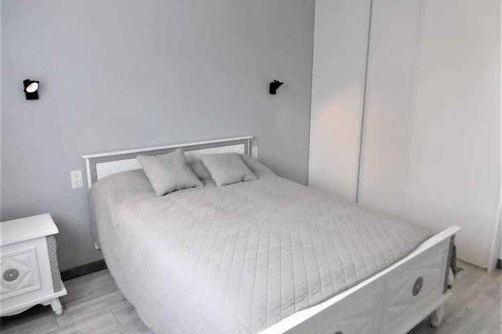 Location de vacances pour 9 personnes, avec terrasse dans Plage du Roaliguen - 2