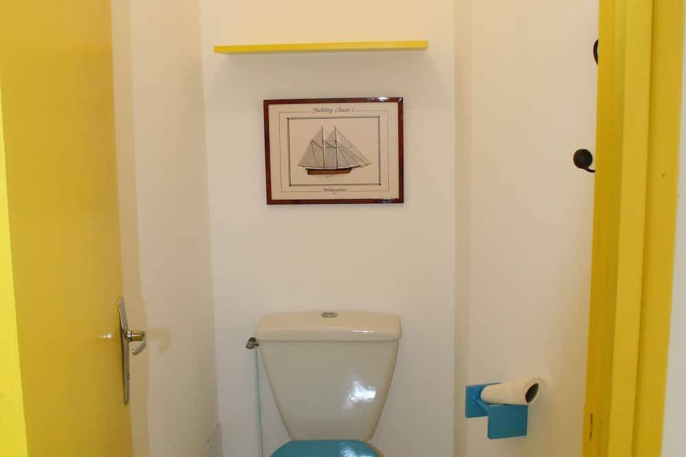 Air-Conditioned Cottage With Private Pool In The Heart Of Nature, Near Bandol Sanary Castellet in Évenos, Toulon region