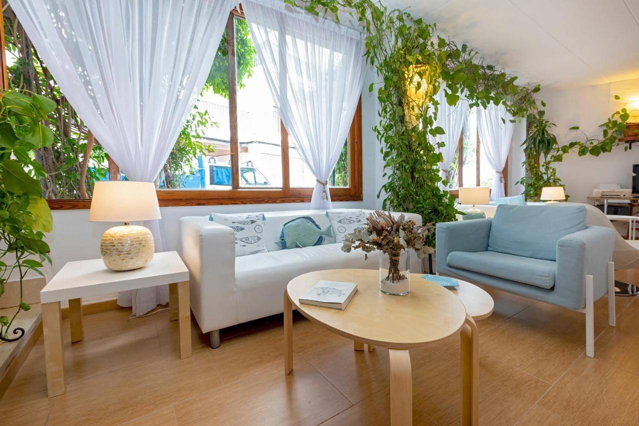 Hostal Manolita in Ocean Beach Ibiza, Sant Antoni de Portmany