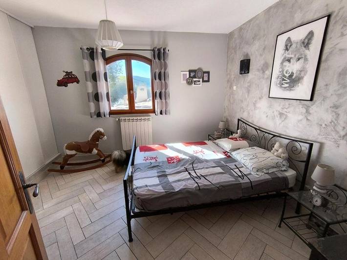 Location de vacances pour 6 personnes, avec vue et jardin à Drap - 2