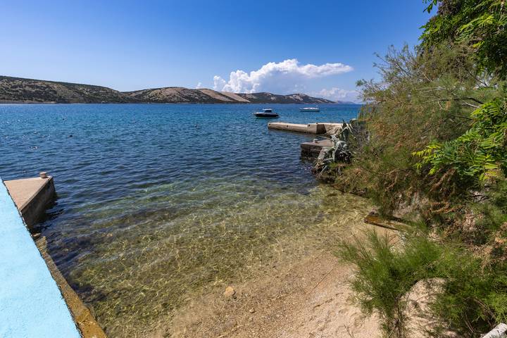 Hôtel pour 2 personnes, avec vue sur l’océan ainsi que balcon et piscine, adapté aux familles à Novalja - 4