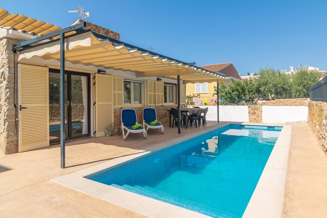 Can Clavell - Schönes Ferienhaus mit privatem Pool in Strandnähe. Wifi gratis in Colònia de Sant Pere, Artà