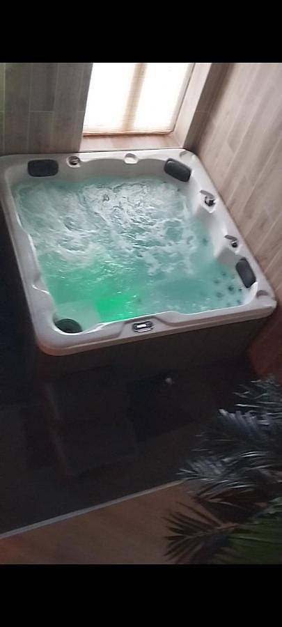 Appartement entier, Appartement Spa Safari in Solesmes, Département Nord