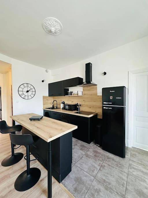 Gîte pour 6 personnes, avec balcon à Le Teil - 3