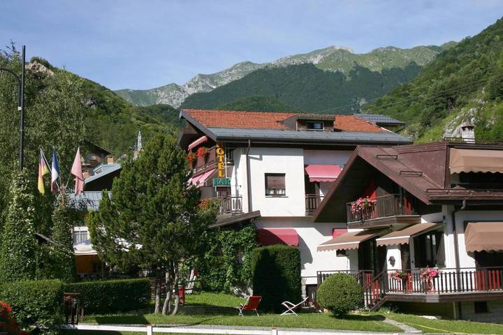 Hôtel pour 2 personnes, avec vue et jardin, animaux acceptés à Vernante - 4
