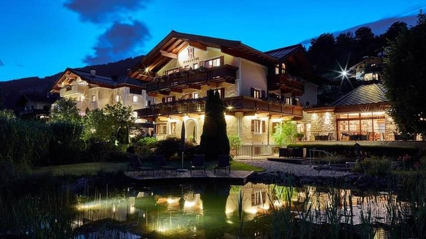 Hotel voor 4 personen, with tuin and sauna as well as whirlpool and terras in Brixen im Thale