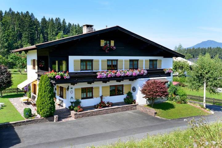 Ferienwohnung für 2 Personen, mit Ausblick und Garten, mit Haustier in Ellmau