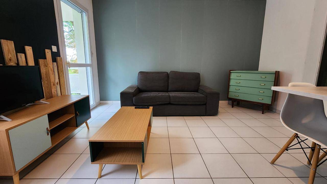 Appartement entier, One-Bedroom Apartment in Pouzauges, Fontenay-le-Comte
