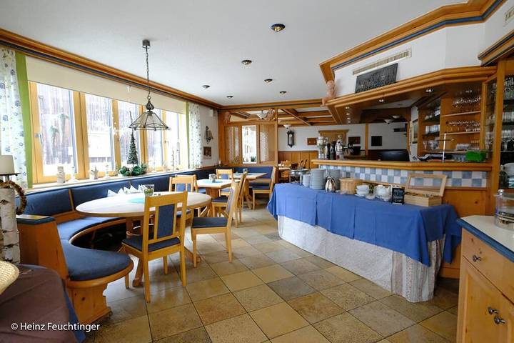 Hotel, mit Balkon/Terrasse in Zandt - 3
