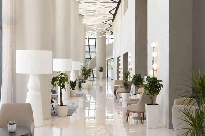 Hôtel pour 2 personnes, avec terrasse et piscine dans Aeroport Nice - Cote D Azur - 4