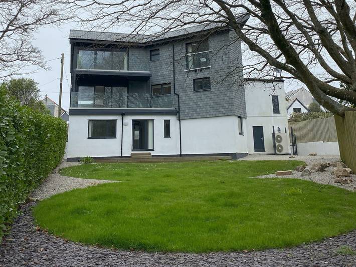 Cottage for 10 people, with garden in Hayle