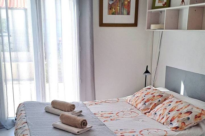 Beautiful villa with a pool and mountain views in Argeles-sur-Mer in La Côte Vermeille, Argelès-sur-Mer