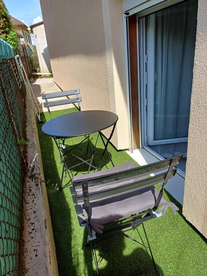 Appartement entier, Charmant studio au rez de chaussée in Arbois (homonymie), Jura Francais