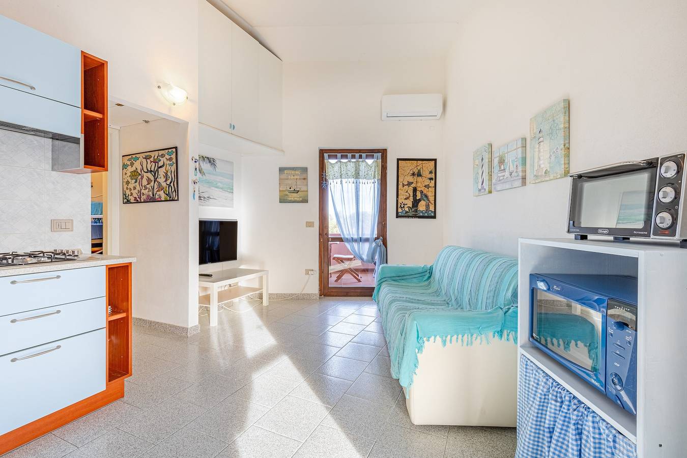 Ganze Wohnung, Ferienwohnung "Trilocale a 200 m dal Centro" mit Klimaanlage & Terrasse in San Teodoro, Olbia-Tempio