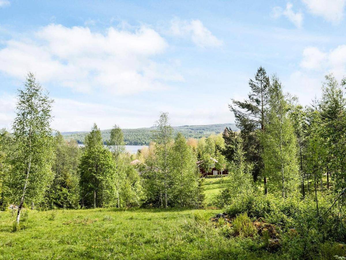 Peaceful Cabin Retreat by Lake Gopen in Falun, Dalarna