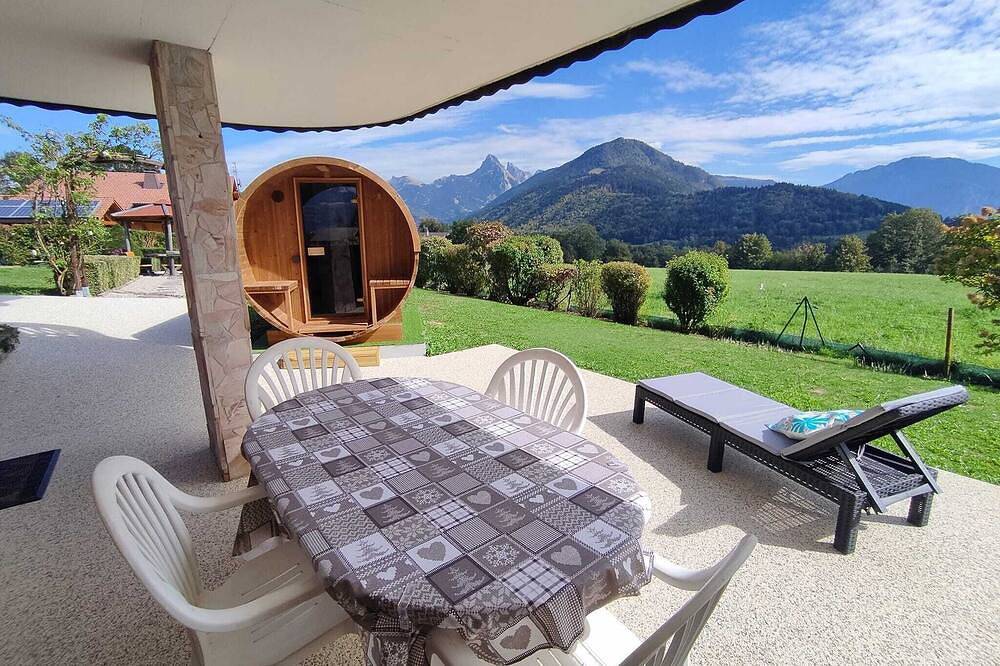 Appartement entier, Appartement dans chalet de prestige avec vue panoramique sur les montagnes in Vinzier, Région de Thonon-les-Bains