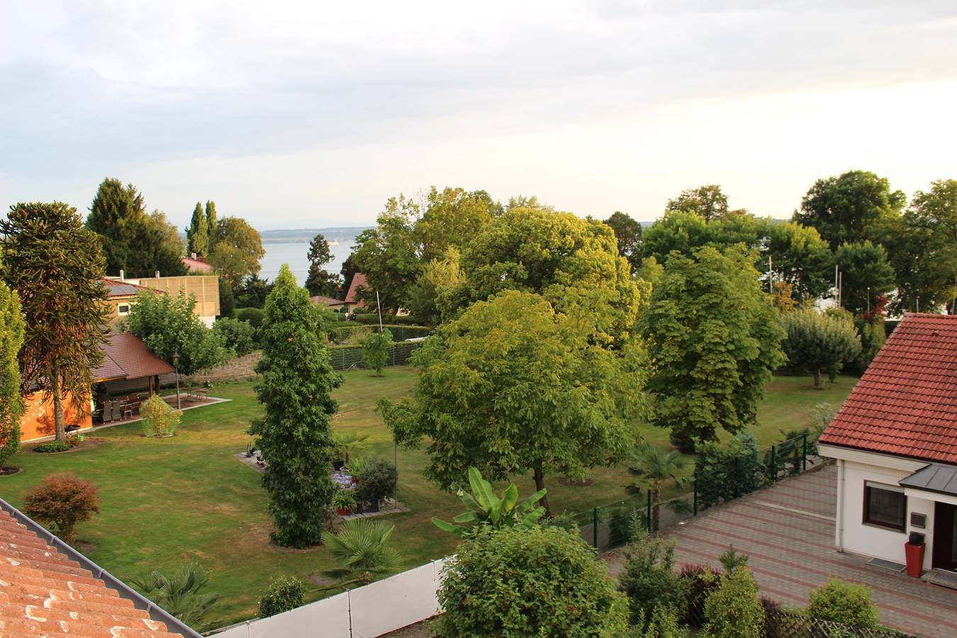 Ganze Ferienwohnung, Haus Ulme - 2-Zimmer-Ferienwohnung "Gelb", 45qm, max. 2 Personen in Unteruhldingen, Uhldingen-Mühlhofen