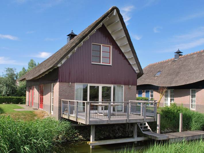 Ferienhaus für 8 Personen, mit Whirlpool und Terrasse sowie Sauna in Makkum